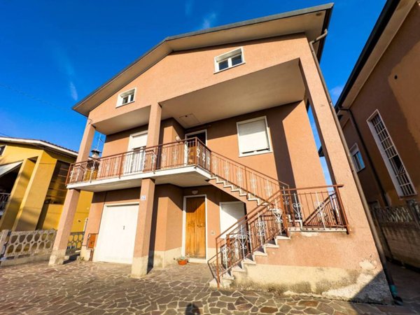 casa indipendente in vendita a Briosco in zona Capriano