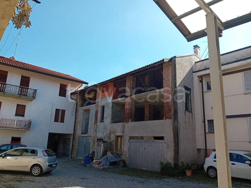 casa indipendente in vendita a Briosco in zona Capriano