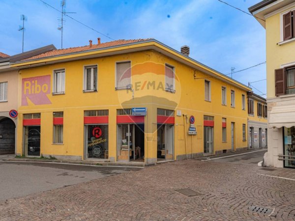 negozio in vendita a Brugherio