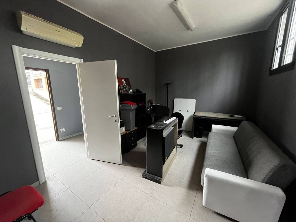 ufficio in vendita a Brugherio