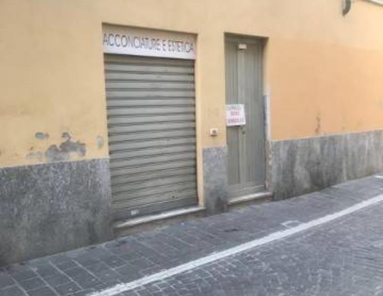 negozio in vendita a Brugherio