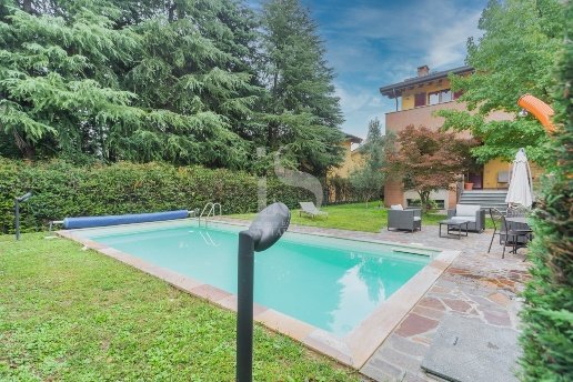 casa indipendente in vendita a Brugherio