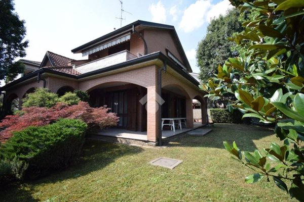casa indipendente in vendita a Brugherio