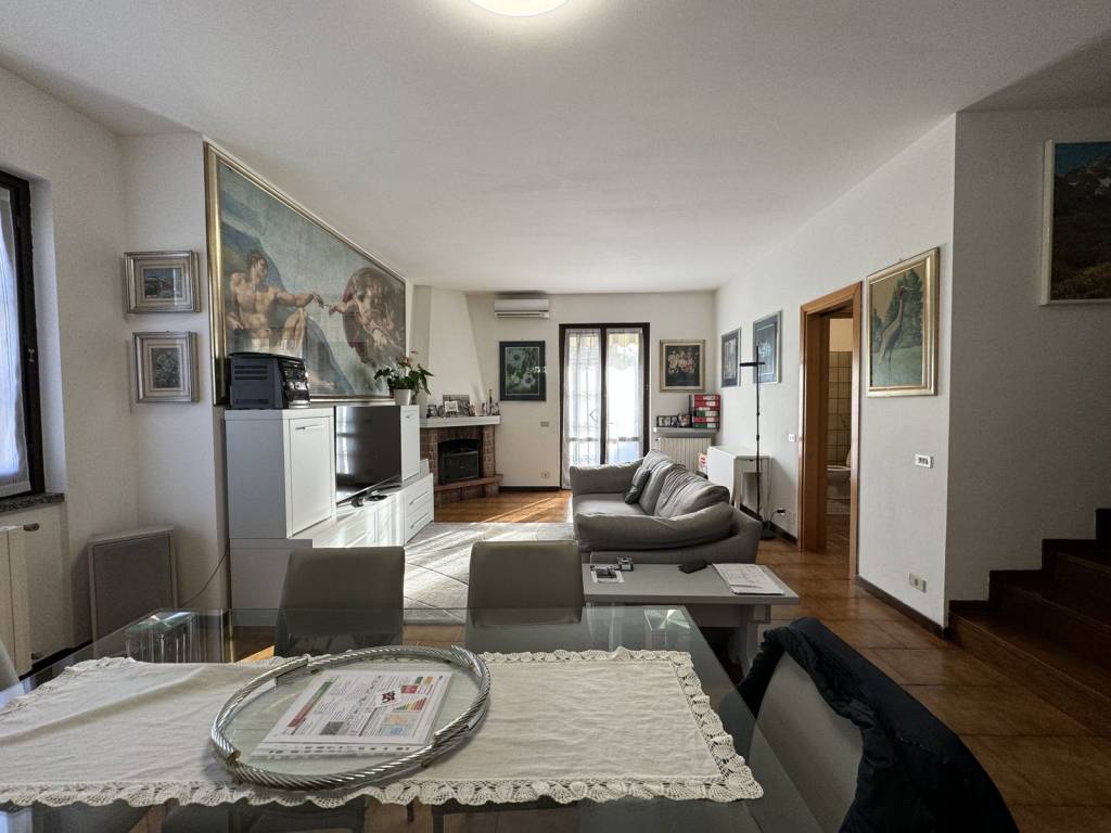 casa indipendente in vendita a Brugherio