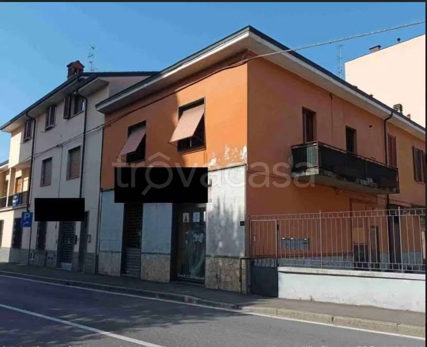 negozio in vendita a Brugherio