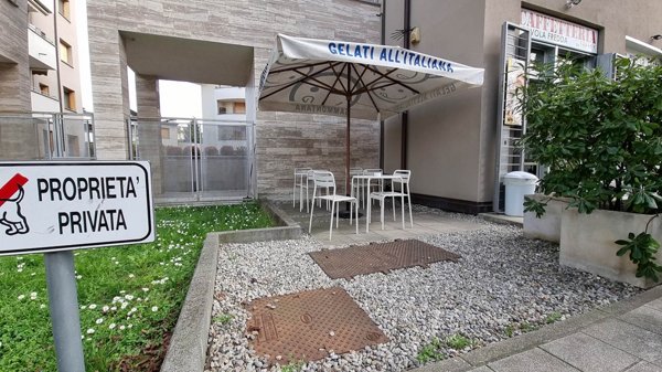 negozio in vendita a Brugherio
