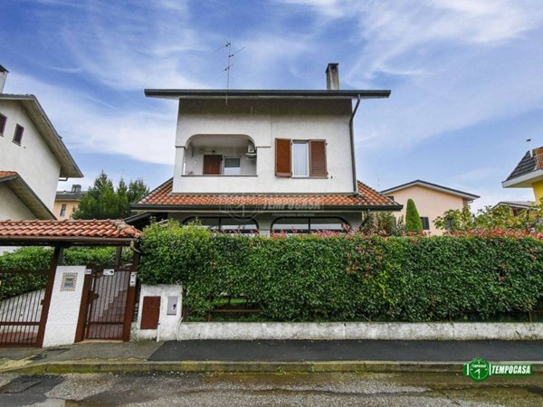 casa indipendente in vendita a Brugherio