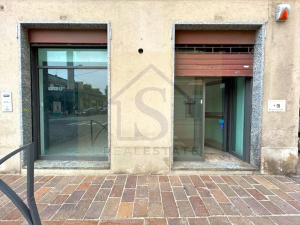 negozio in vendita a Brugherio