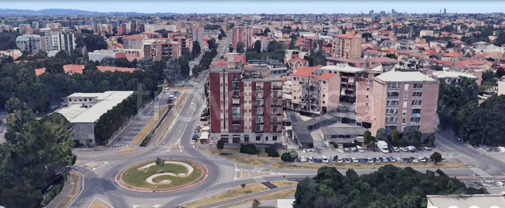 locale commerciale in vendita a Brugherio