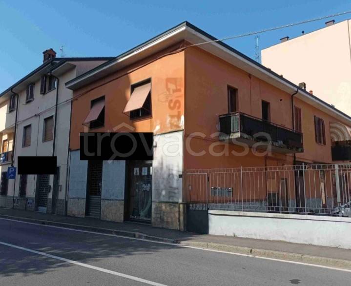 negozio in vendita a Brugherio