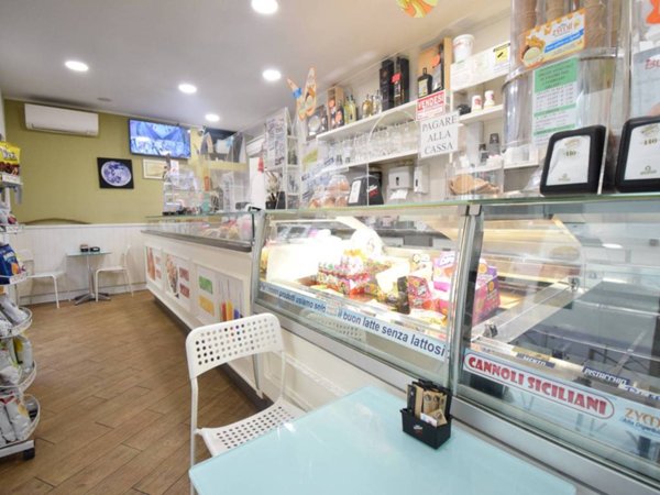 negozio in vendita a Brugherio