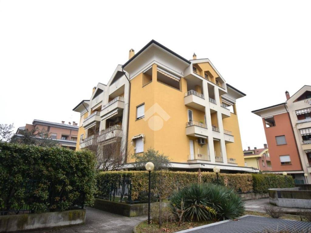 appartamento in vendita a Brugherio in zona San Damiano
