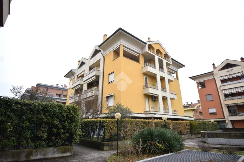appartamento in vendita a Brugherio in zona San Damiano
