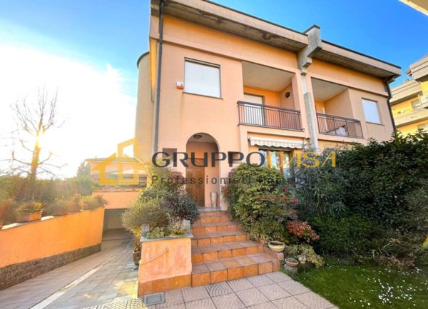 casa indipendente in vendita a Brugherio