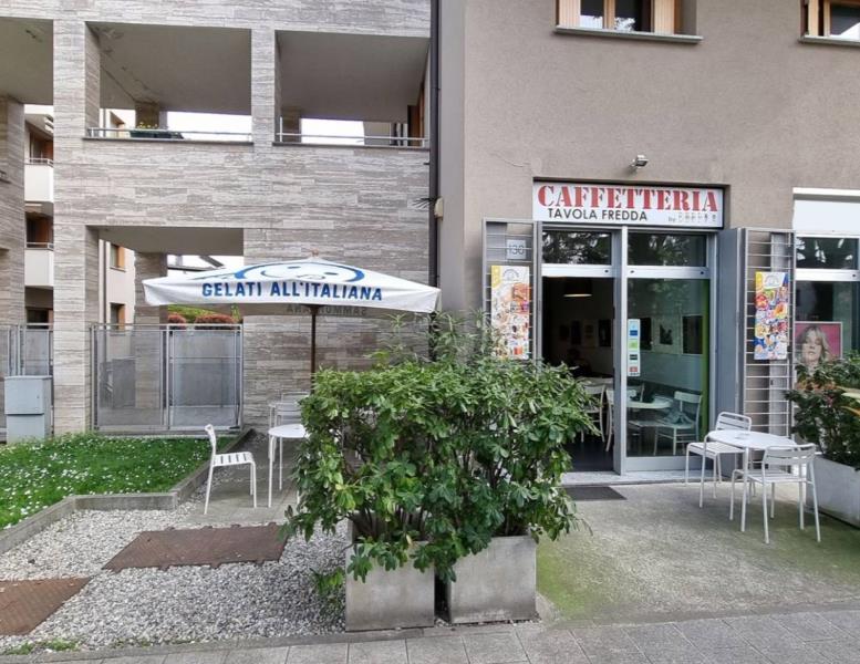 negozio in vendita a Brugherio