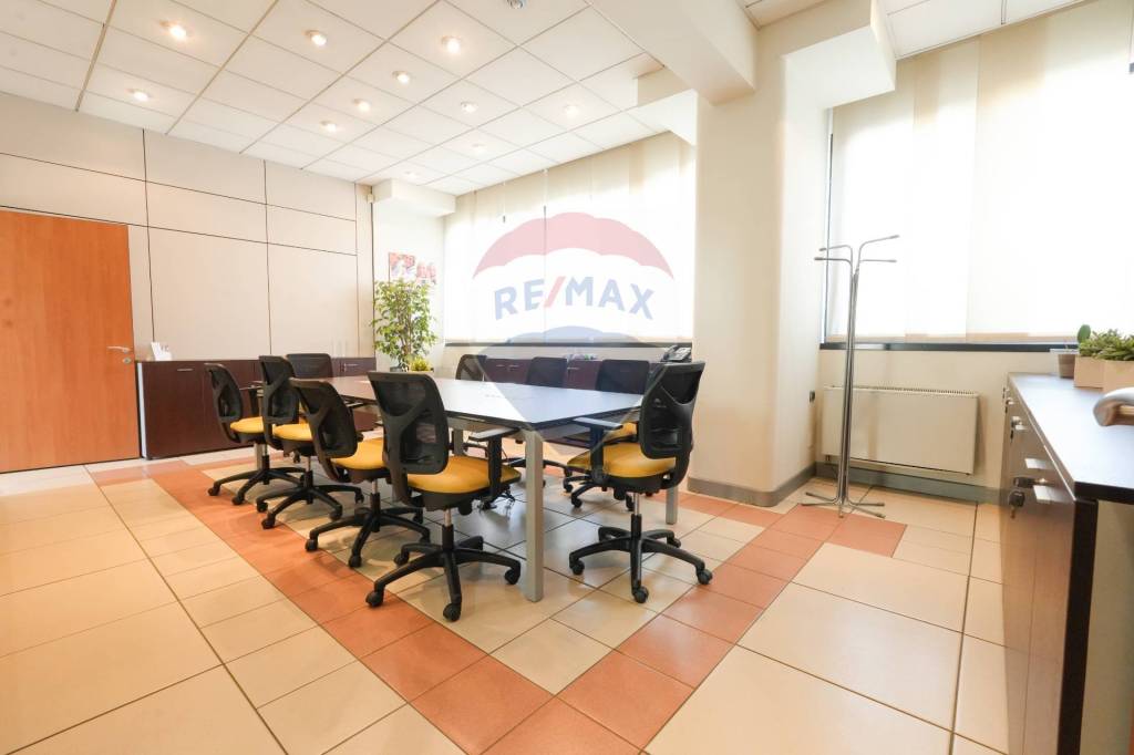 ufficio in vendita a Brugherio
