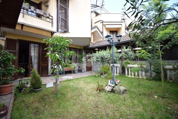 casa indipendente in vendita a Brugherio