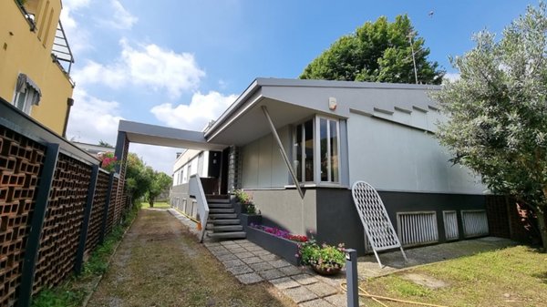 casa indipendente in vendita a Brugherio