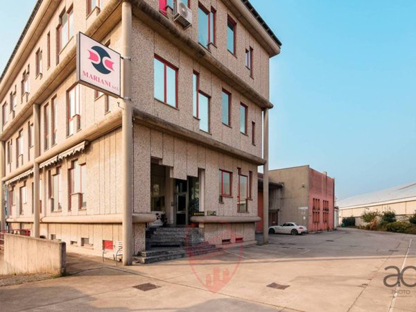intera palazzina in vendita a Brugherio