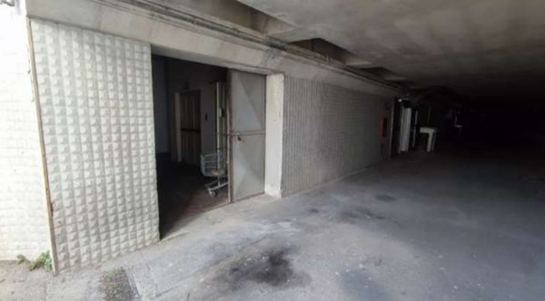 locale di sgombero in vendita a Brugherio