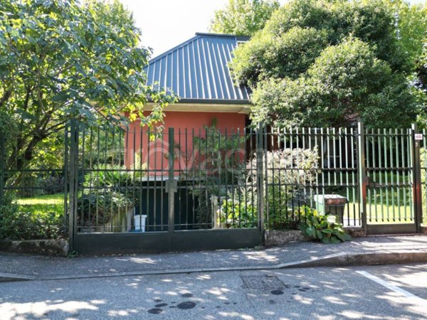 casa indipendente in vendita a Brugherio
