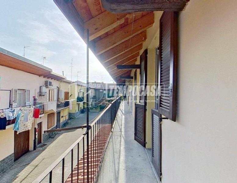 casale in vendita a Brugherio in zona Dorderio