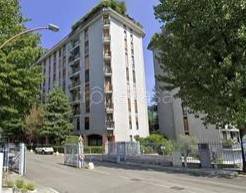 locale commerciale in vendita a Brugherio