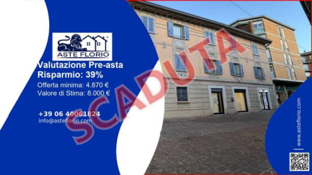 locale commerciale in vendita a Brugherio