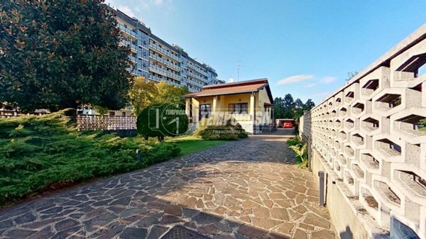 casa indipendente in vendita a Brugherio