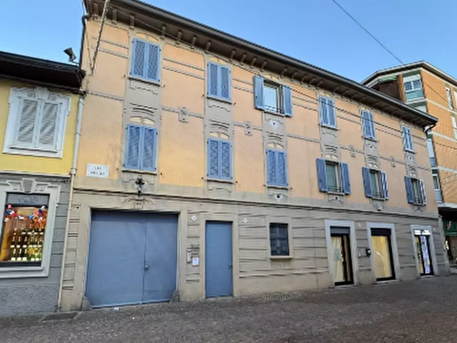 negozio in vendita a Brugherio