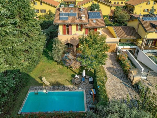 casa indipendente in vendita a Brugherio