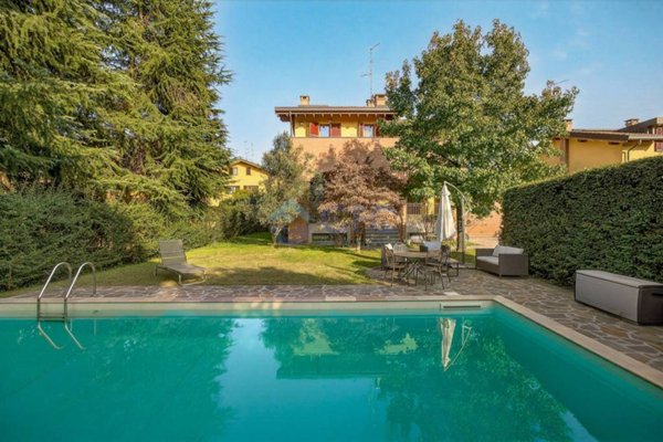 casa indipendente in vendita a Brugherio