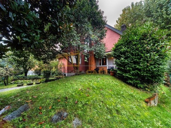 casa indipendente in vendita a Brugherio in zona Dorderio