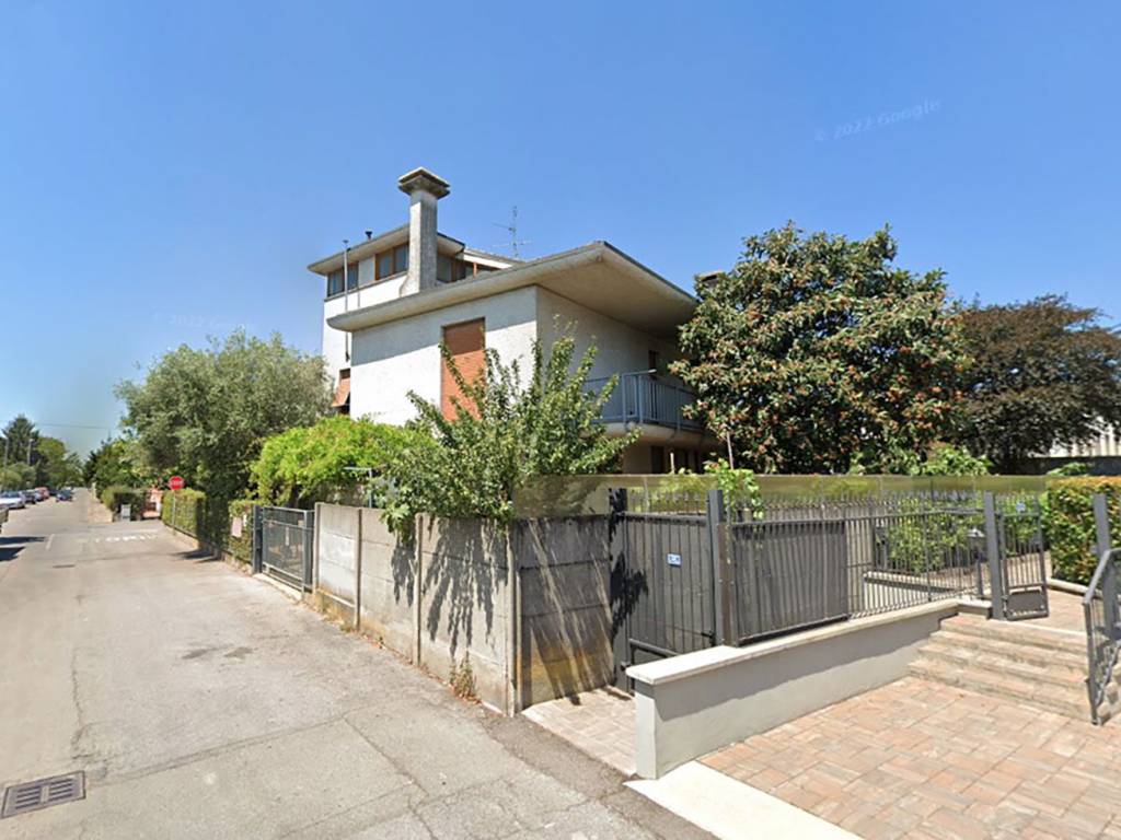 casa indipendente in vendita a Brugherio