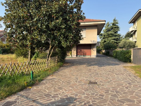 appartamento in vendita a Brugherio