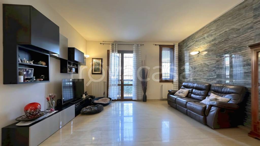 casa indipendente in vendita a Brugherio