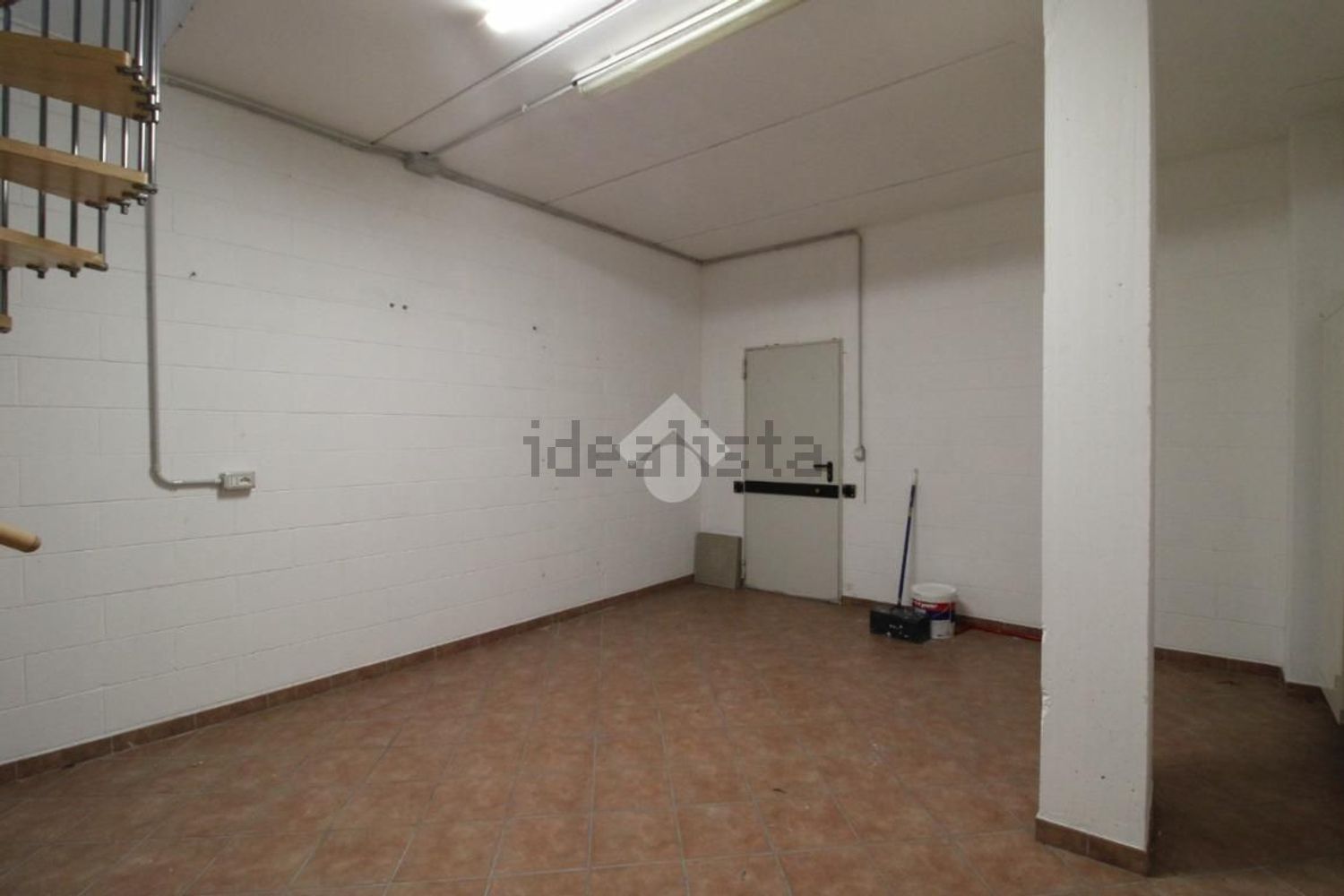 negozio in vendita a Brugherio