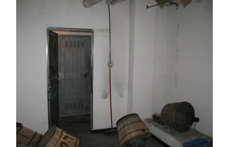 locale di sgombero in vendita a Brugherio