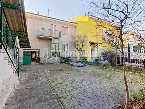 casa indipendente in vendita a Brugherio