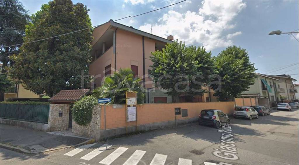 casa indipendente in vendita a Brugherio