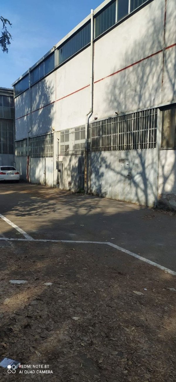 capannone in vendita a Brugherio