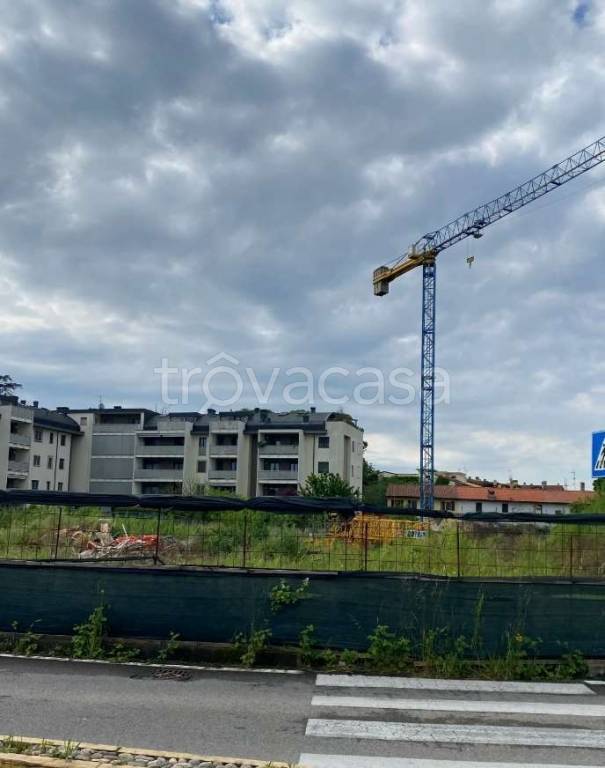 terreno edificabile in vendita a Brugherio