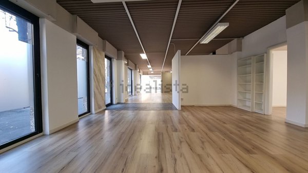 negozio in vendita a Brugherio