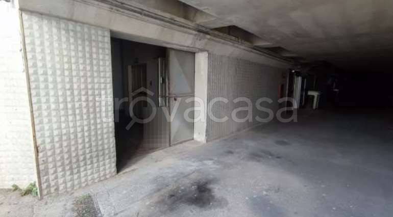 locale di sgombero in vendita a Brugherio