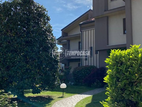 casa indipendente in vendita a Brugherio