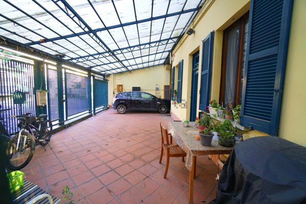 casa indipendente in vendita a Brugherio in zona Dorderio