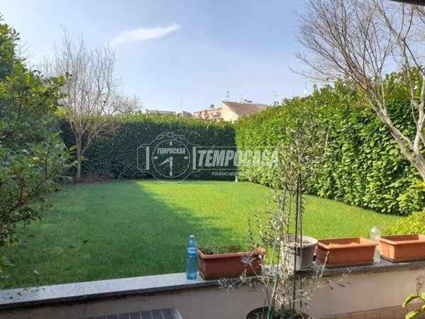 casa indipendente in vendita a Brugherio