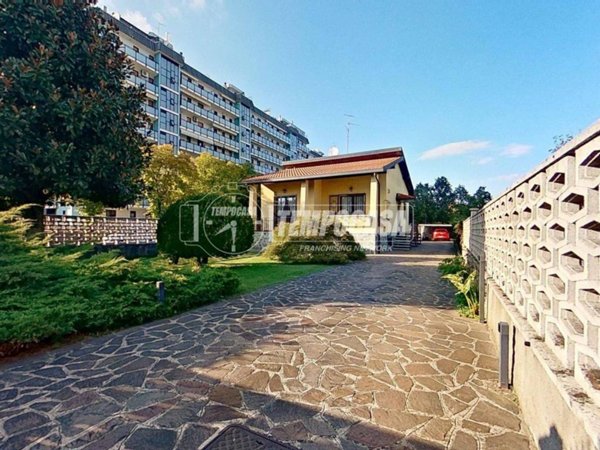 casa indipendente in vendita a Brugherio