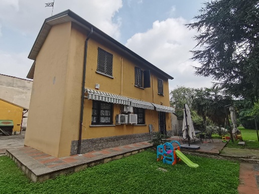 casa indipendente in vendita a Brugherio