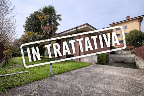 casa indipendente in vendita a Brugherio in zona Dorderio